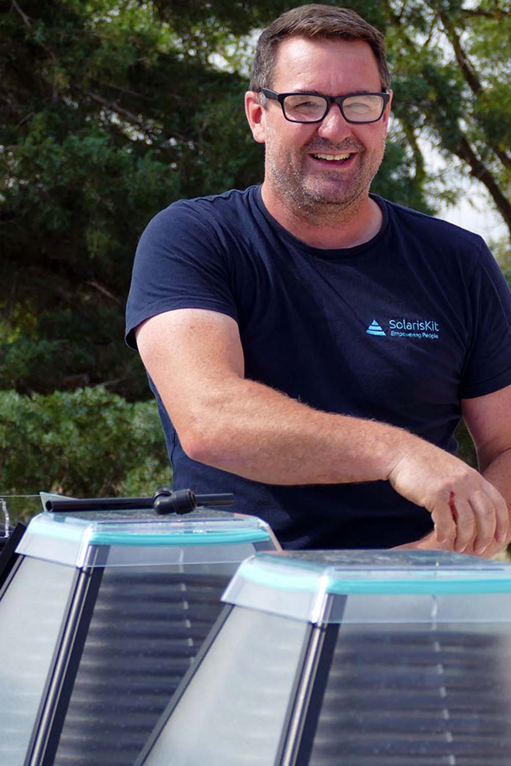 Kris installing SolarisKit HelioPro solar water heater